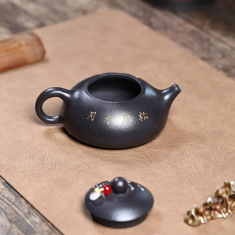 Teko Yixing Zisha [Song Feng Shui Yue] (Hei Jinsha - 230ml)