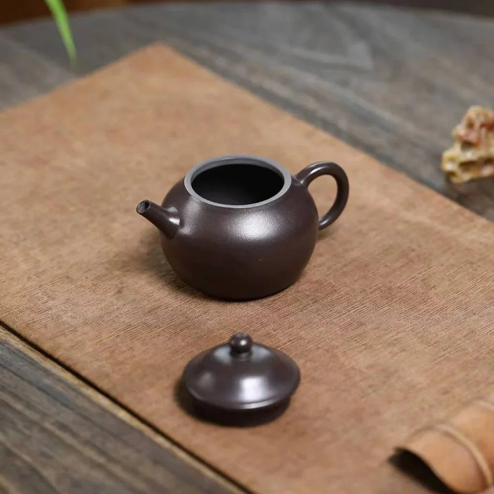 Teko Yixing Zisha [Straw Hat Pot] (Tian Qing Ni - 150ml)