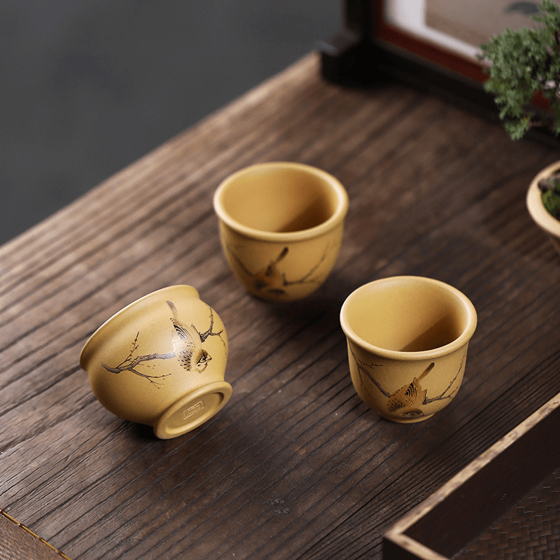Handmade Yixing Purple Clay Master Tea Cup [Xi Shang Mei Shao] | 手工宜兴紫砂泥绘主人杯 原矿黄金段  [喜上眉梢] - YIQIN TEA HOUSE 一沁茶舍  |  yiqinteahouse.com