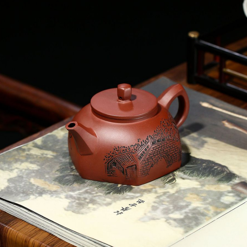 Yixing Zisha Teapot [Jiangnan Lifang Jing Lan 江南六方井栏] (Zi Ni - 220ml)