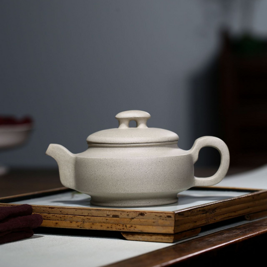 Yixing Zisha Teapot [Shang Xin Qiao 上新桥] (Bai Duan Ni - 300ml)