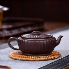 Load image into Gallery viewer, Yixing Purple Clay Teapot [Ribbed Hanwa] | 宜兴紫砂壶 原矿紫泥 [筋纹汉瓦] - YIQIN TEA HOUSE 一沁茶舍  |  yiqinteahouse.com
