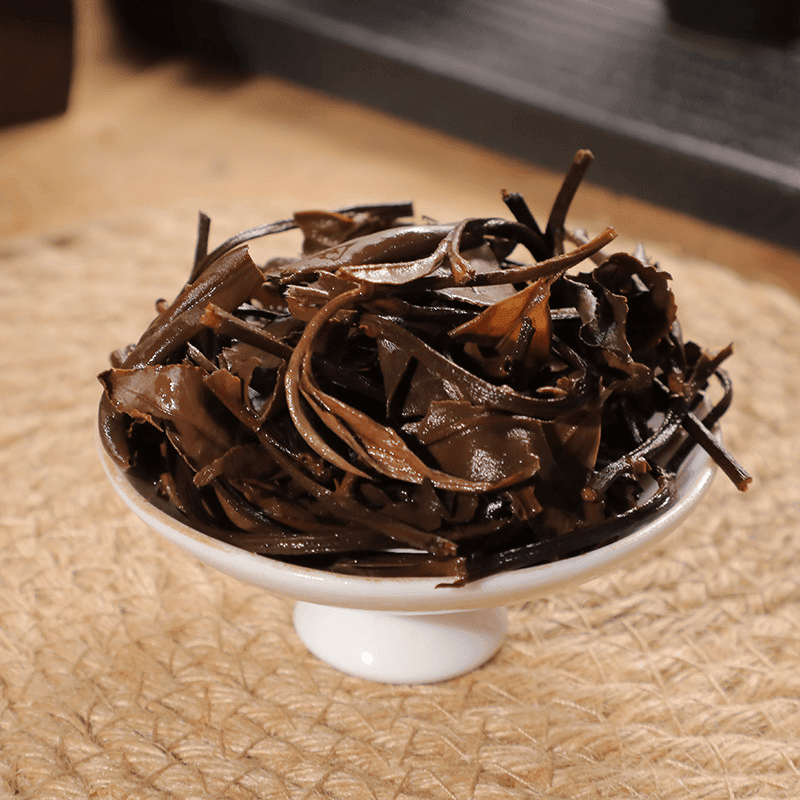 2009 Fuding Premium White Tea Cake [Gaoshan Hanlu Gong Mei] - YIQIN TEA HOUSE | yiqinteahouse.com | gong mei, tea, white tea