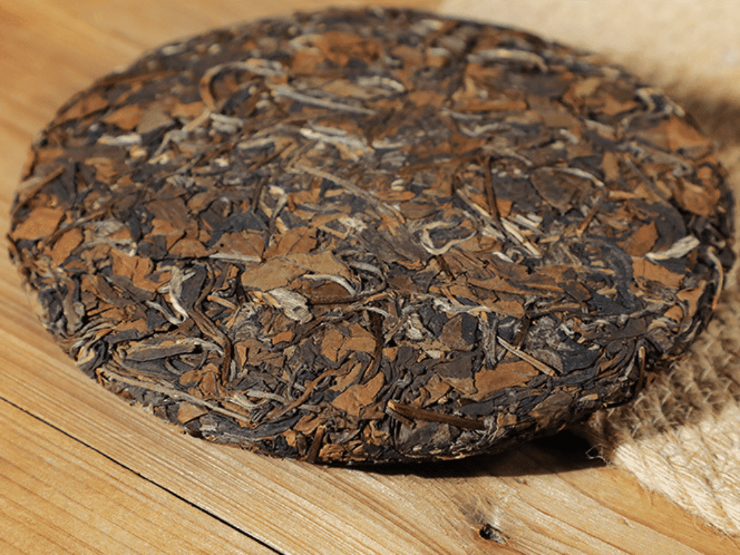 2011 Fuding White Tea Cake [Shou Mei] - YIQIN TEA HOUSE | yiqinteahouse.com | shou mei, tea, white tea