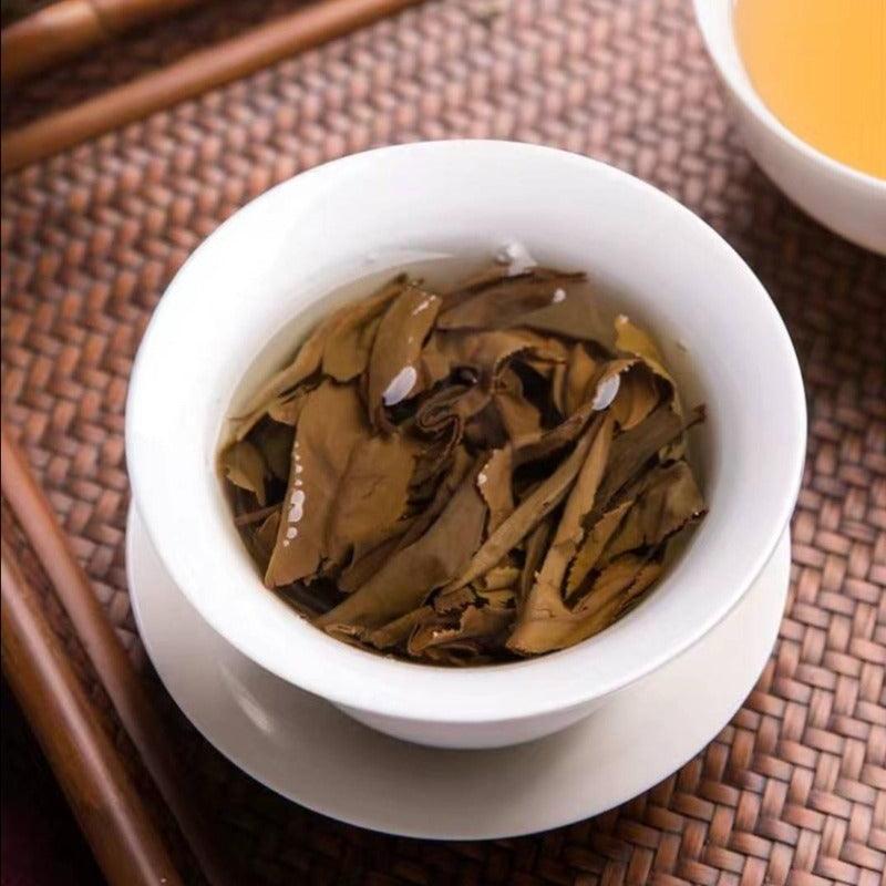 2013 Fuding White Tea Cake [Wild White Peony] - YIQIN TEA HOUSE | yiqinteahouse.com | tea, white peony, white tea