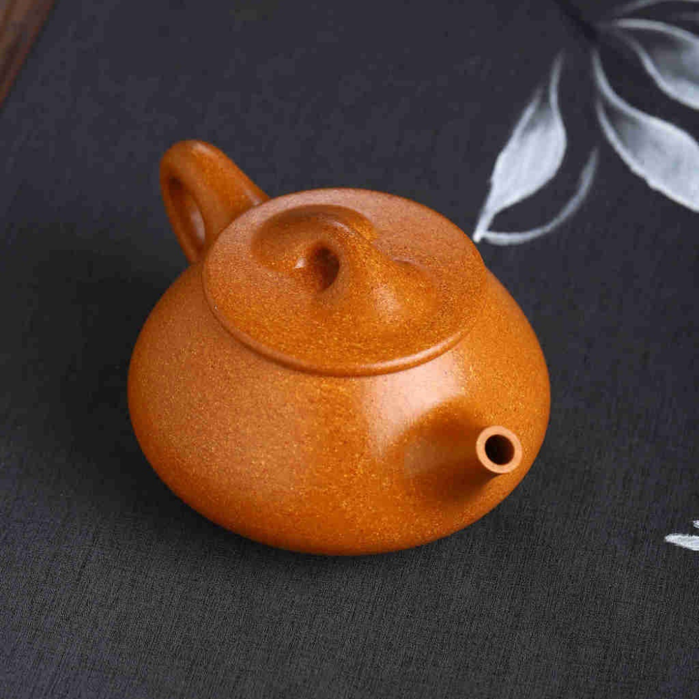Full Handmade Yixing Zisha Teapot [Jingzhou Shi Piao Pot] (Wucai Lao Duan Ni - 300ml)