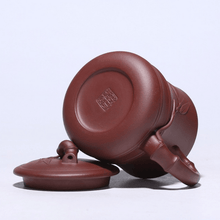 將圖片載入圖庫檢視器 Yixing Purple Clay Tea Mug with Filter [Bamboo] | 宜兴紫砂刻绘 [节节高升] (带茶滤)盖杯 - YIQIN TEA HOUSE 一沁茶舍  |  yiqinteahouse.com
