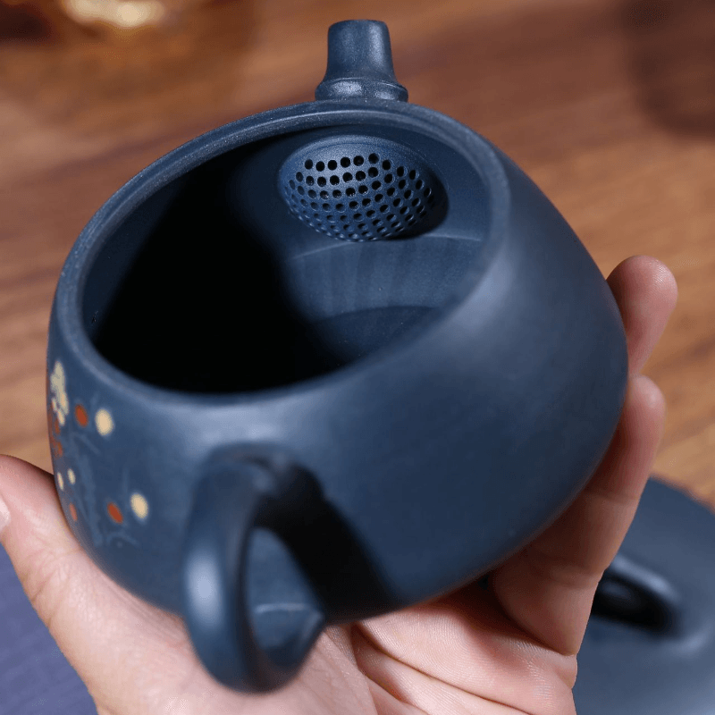 Yixing Purple Clay Teapot [Kuan Kou Shi Piao] | 宜兴紫砂壶 原矿天青泥 [宽口石瓢] - YIQIN TEA HOUSE 一沁茶舍  |  yiqinteahouse.com