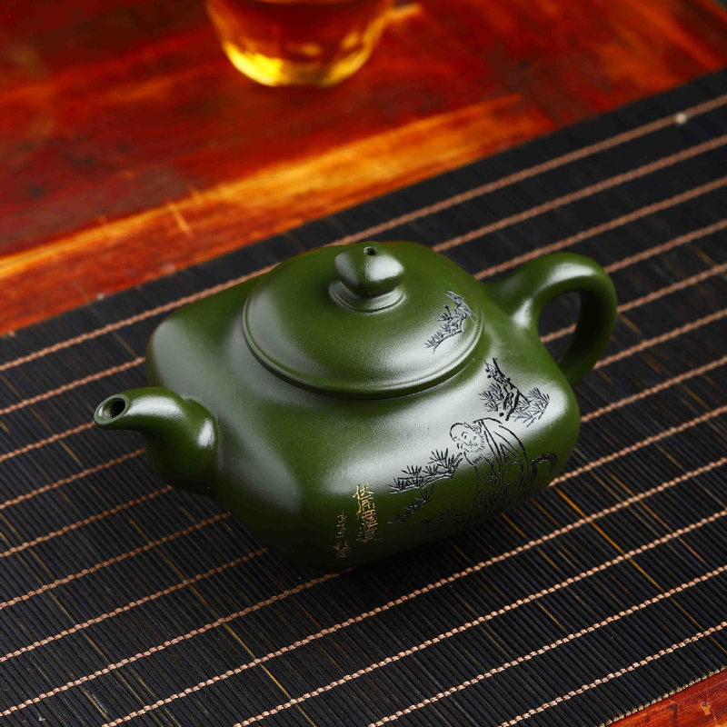 Full Handmade Yixing Zisha Teapot [Nande Hutu] (Douqing Sha - 200ml)