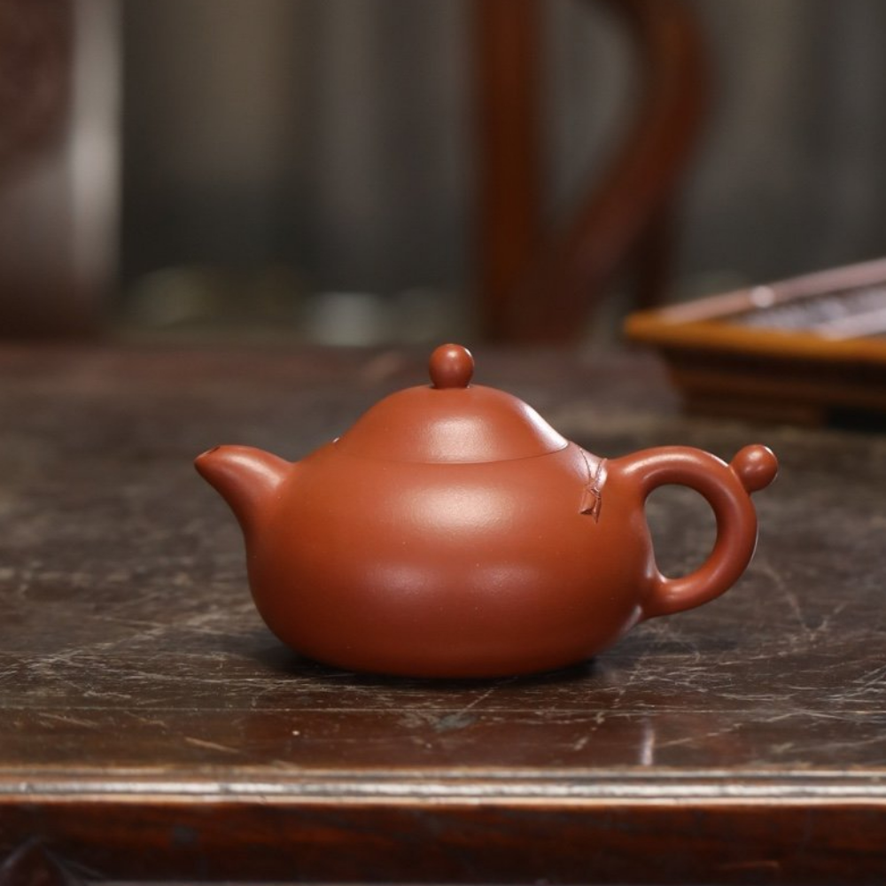 Full Handmade Yixing Zisha Teapot [Jade Cicada Pot] (Zhu Ni - 330ml)