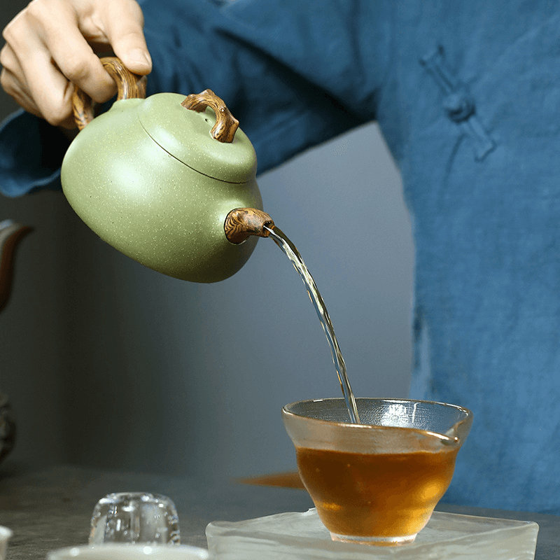 Yixing Purple Clay Teapot [Ru Ding] | 宜兴紫砂壶 原矿豆青泥 [乳丁] - YIQIN TEA HOUSE 一沁茶舍  |  yiqinteahouse.com