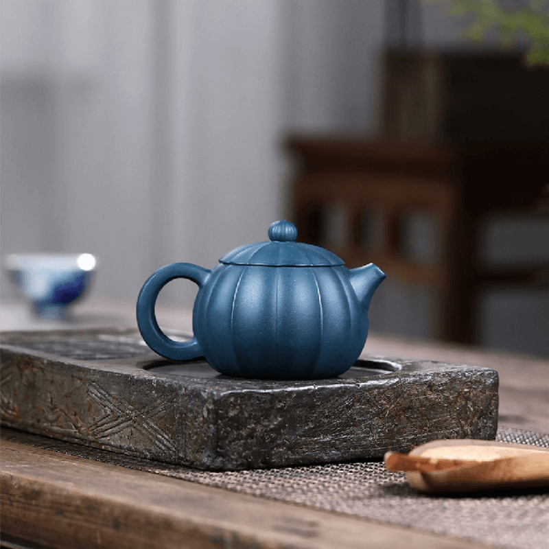 Yixing Purple Clay Teapot [Ribbed Xishi] | 宜兴紫砂壶 原矿天青泥 [筋纹西施] - YIQIN TEA HOUSE 一沁茶舍  |  yiqinteahouse.com