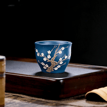 Load image into Gallery viewer, Full Handmade Yixing Purple Clay Master Tea Cup Gift Set [Dark Fragrance] | 全手工宜兴紫砂主人杯 [暗香] 礼装全套 - YIQIN TEA HOUSE 一沁茶舍  |  yiqinteahouse.com
