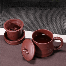 Muat gambar ke penampil Galeri, Yixing Purple Clay Tea Mug with Filter [Bamboo] | 宜兴紫砂刻绘 [节节高升] (带茶滤)盖杯 - YIQIN TEA HOUSE 一沁茶舍  |  yiqinteahouse.com
