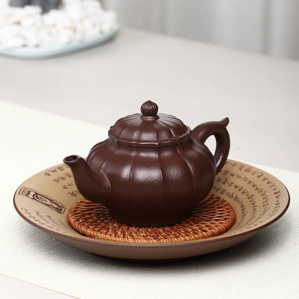 Full Handmade Yixing Zisha Teapot [Jin Nang Xiao Ying Pot] (Zi Ni - 230ml)