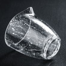Load image into Gallery viewer, Crystal Glass Snowflake Tea Cup | 飘雪水晶茶杯 50ml - YIQIN TEA HOUSE 一沁茶舍  |  yiqinteahouse.com

