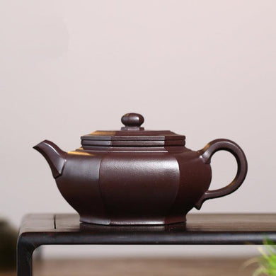 Full Handmade Yixing Purple Clay Teapot [Dabin Liufang] | 全手工宜兴紫砂壶 原矿精品石红 [大彬六方] - YIQIN TEA HOUSE 一沁茶舍  |  yiqinteahouse.com