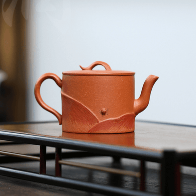 Full Handmade Yixing Purple Clay Teapot [Gao Hequ] | 全手工宜兴紫砂壶 原矿降坡泥 [高荷趣] - YIQIN TEA HOUSE 一沁茶舍  |  yiqinteahouse.com