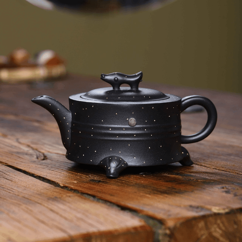 Full Handmade Yixing Purple Clay Teapot [San Zu Lu Ding] | 全手工宜兴紫砂壶 养生石黄料 [三足炉鼎] - YIQIN TEA HOUSE 一沁茶舍  |  yiqinteahouse.com