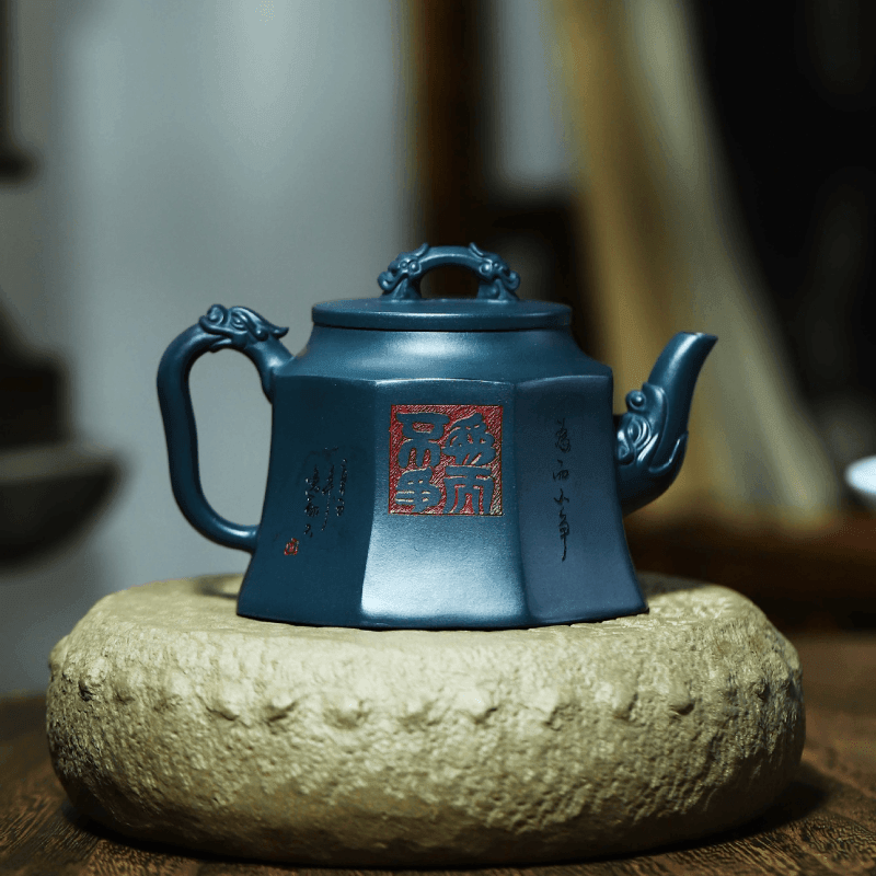Full Handmade Yixing Purple Clay Teapot [Wei Er Bu Zheng] | 全手工宜兴紫砂壶 珍藏天青泥 [为而不争] - YIQIN TEA HOUSE 一沁茶舍  |  yiqinteahouse.com