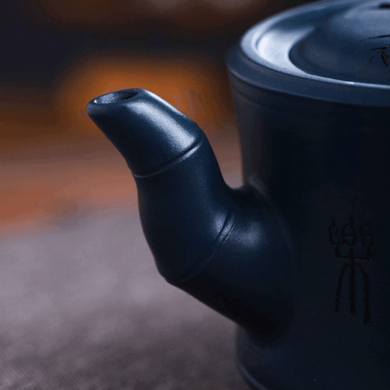 Full Handmade Yixing Purple Clay Teapot [Zhizu] | 全手工宜兴紫砂壶 陈腐天青泥 [知足] - YIQIN TEA HOUSE 一沁茶舍  |  yiqinteahouse.com