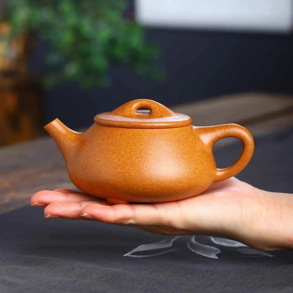 Full Handmade Yixing Zisha Teapot [Jingzhou Shi Piao Pot] (Wucai Lao Duan Ni - 300ml) - YIQIN TEA HOUSE | yiqinteahouse.com | 200-300ml, full handmade zisha teapot, new arrival, plain smooth, teapot, teaware