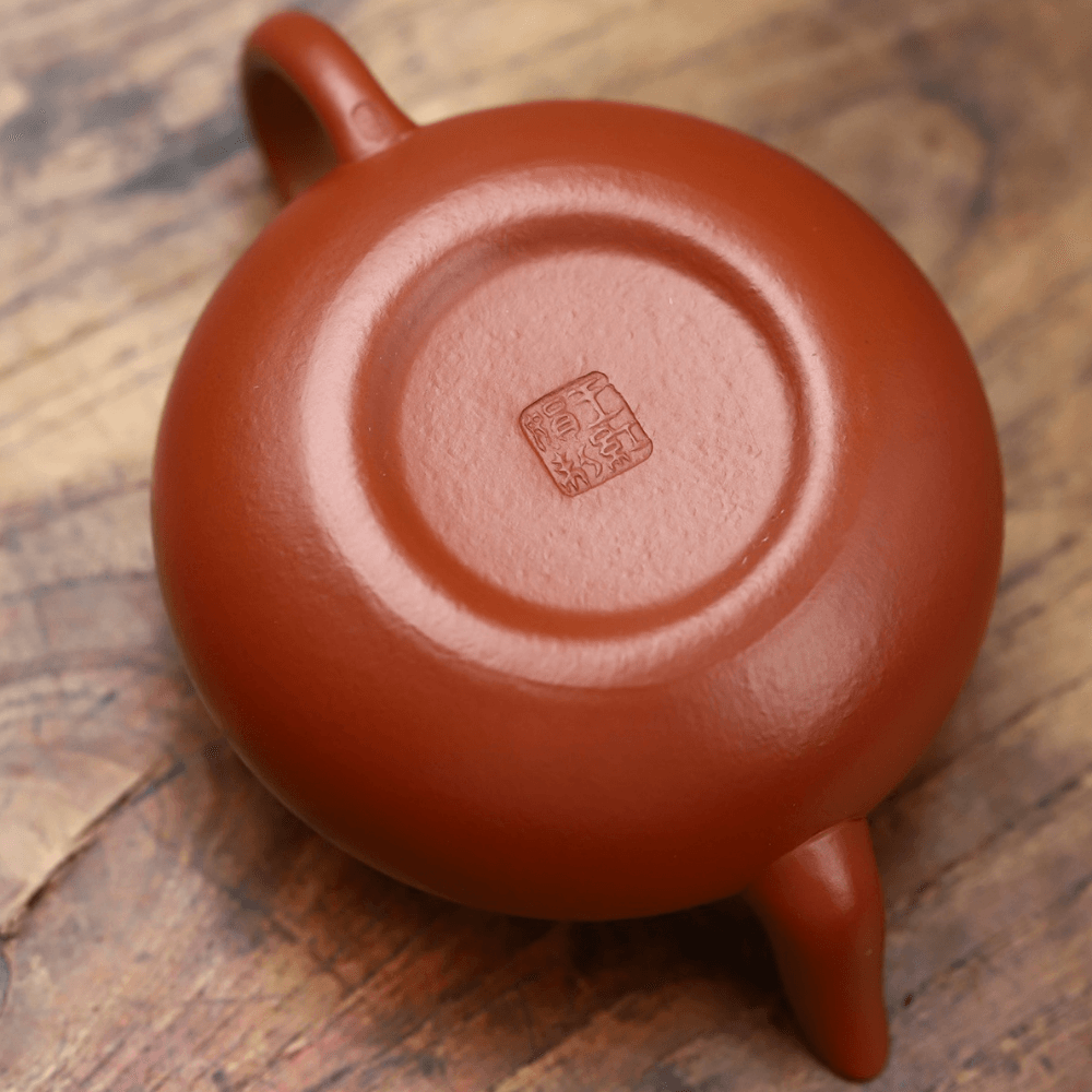 Full Handmade Yixing Zisha Teapot [Pear Pot] (Zhu Ni - 150ml) - YIQIN TEA HOUSE | yiqinteahouse.com | <200ml, full handmade zisha teapot, new arrival, plain smooth, teapot, teaware