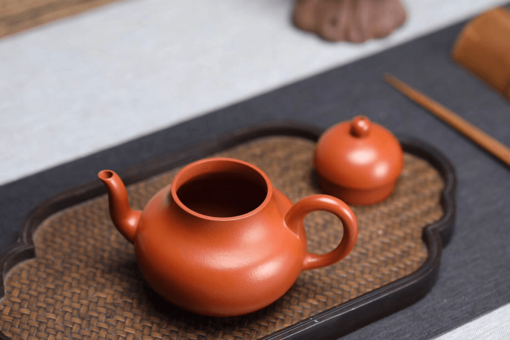 Full Handmade Yixing Zisha Teapot [Si Ting Pot] (Zhu Ni - 150ml) - YIQIN TEA HOUSE | yiqinteahouse.com | <200ml, full handmade zisha teapot, new arrival, plain smooth, teapot, teaware