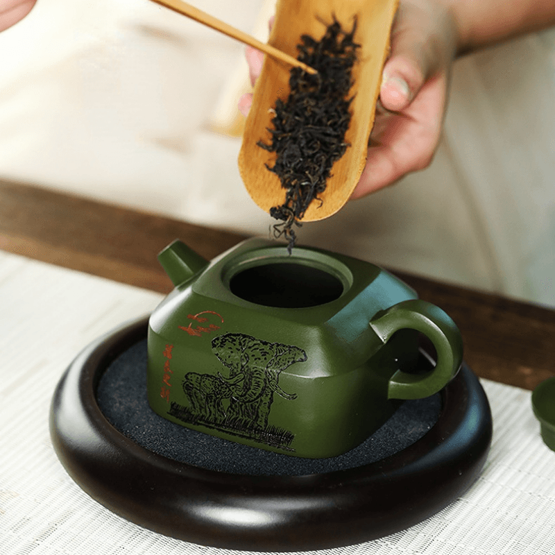 Full Handmade Yixing Purple Clay Teapot Set [Wanxiang Gengxin] | 全手工宜兴紫砂壶 陈腐豆青砂 [万象更新] 一壶五杯套壶 - YIQIN TEA HOUSE 一沁茶舍  |  yiqinteahouse.com