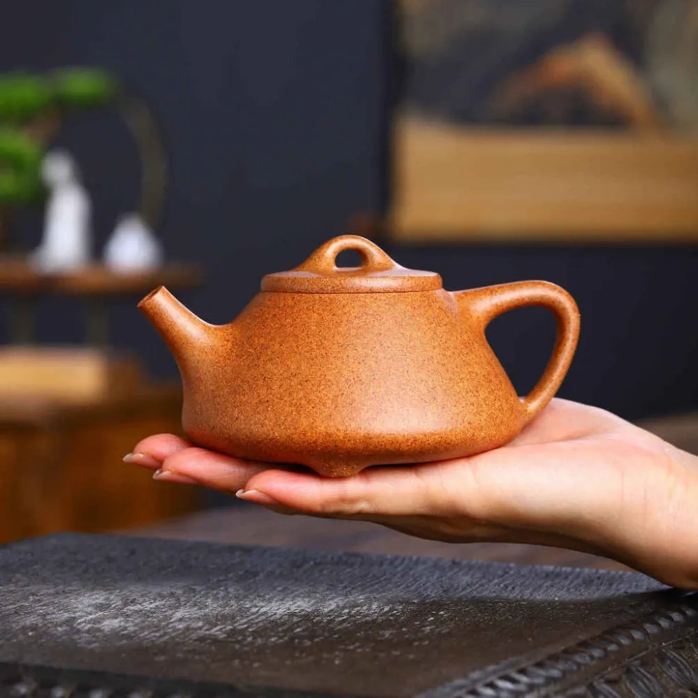 Full Handmade Yixing Zisha Teapot [Ziye Shi Piao Pot] (Jiang Po Ni - 280ml) - YIQIN TEA HOUSE | yiqinteahouse.com | 200-300ml, full handmade zisha teapot, new arrival, plain smooth, teapot, teaware