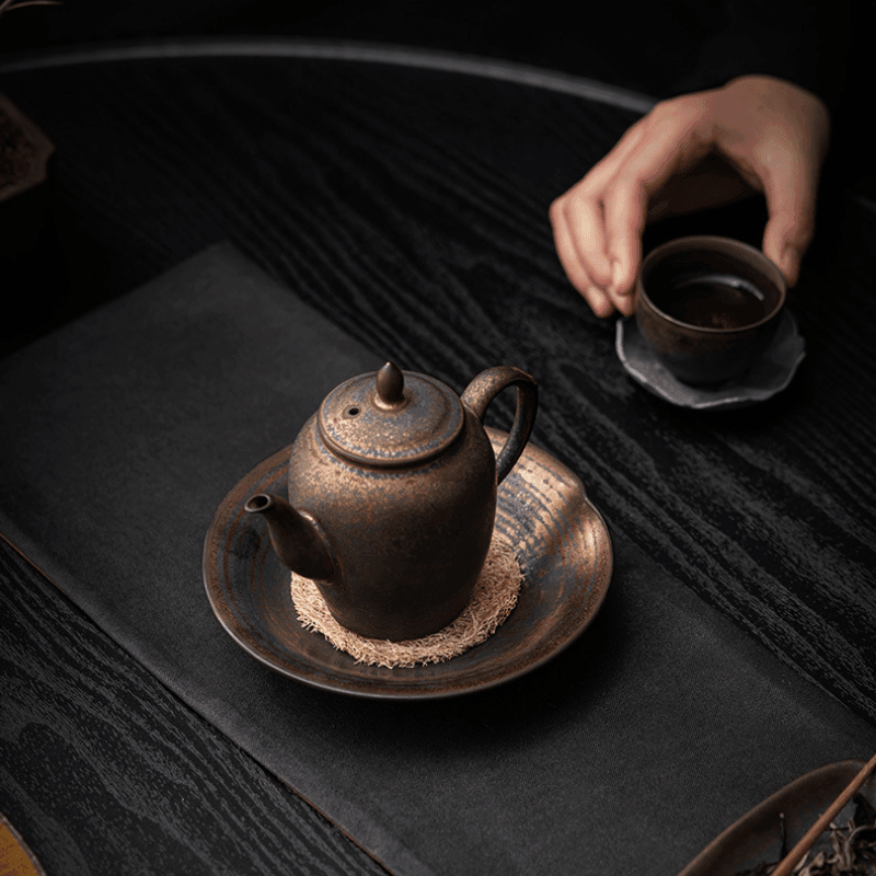 Retro Gilded Ceramic Tea Tray - YIQIN TEA HOUSE | yiqinteahouse.com | retro gilded, tea tray, teaware