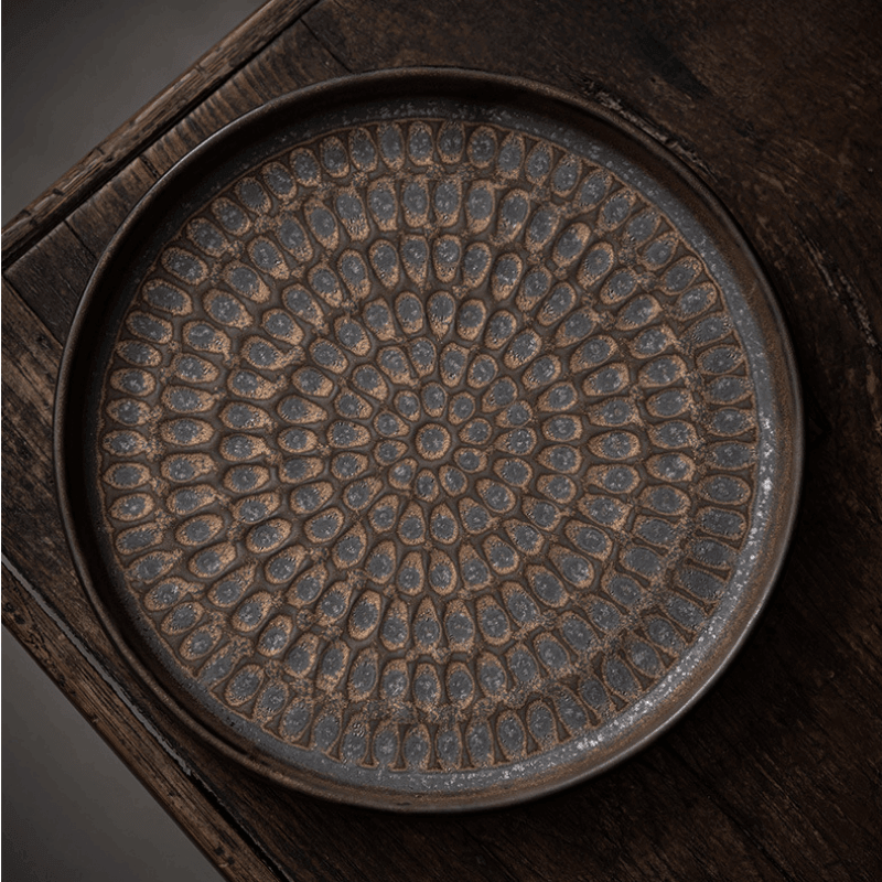 Retro Gilded Round Ceramic Tea Tray - YIQIN TEA HOUSE | yiqinteahouse.com | retro gilded, tea tray, teaware