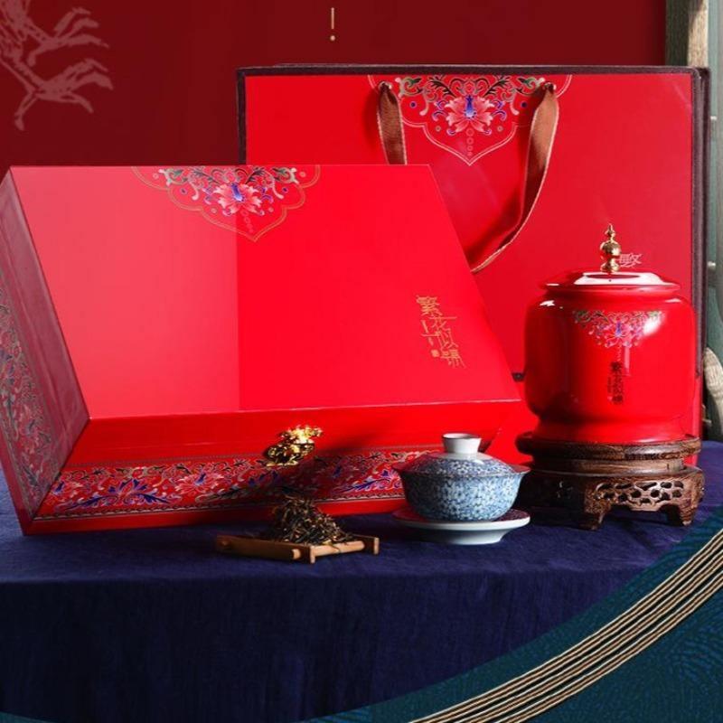 Wuyi [Jin Jun Mei] Ceramic Jar Gift Box Set 300g - YIQIN TEA HOUSE | yiqinteahouse.com | black tea, gift, jin jun mei, tea