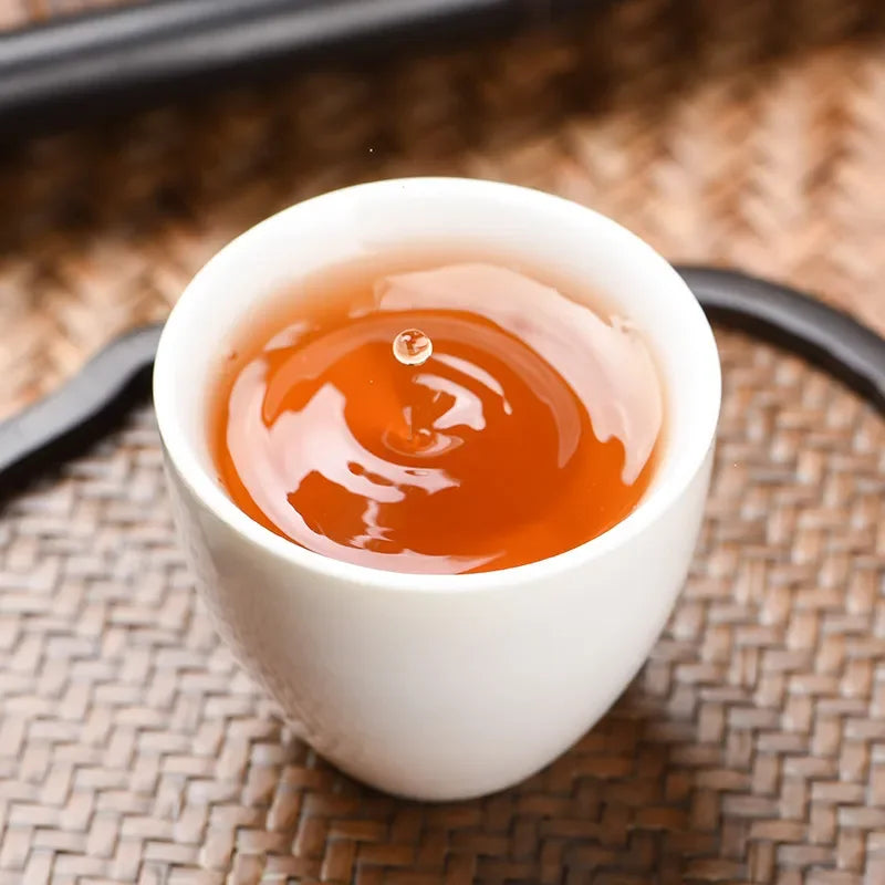 Wuyi [Jin Jun Mei] Flora Aroma Black Tea Canned Gift Set 250/500g - YIQIN TEA HOUSE | yiqinteahouse.com | black tea, jin jun mei, tea