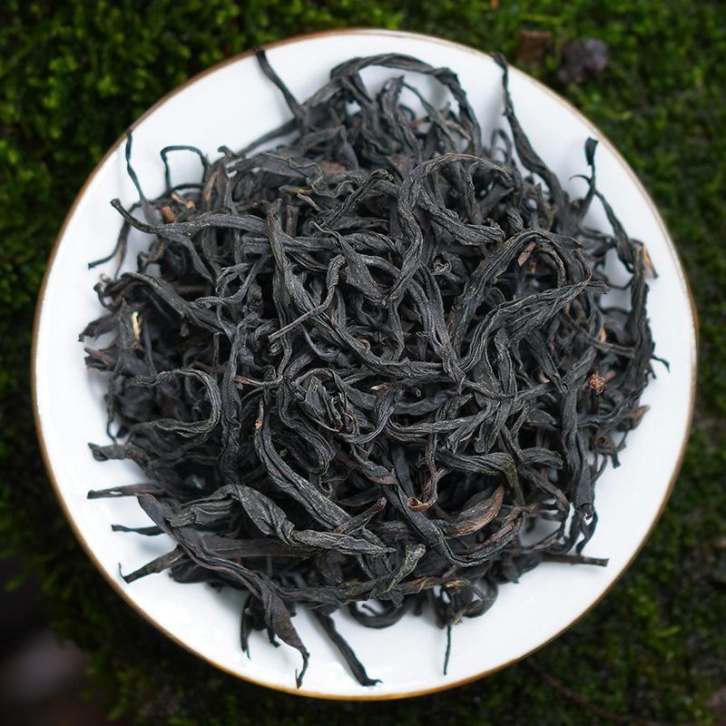 Wuyi [Lapsang Souchong] Black Tea 500g - YIQIN TEA HOUSE | yiqinteahouse.com | black tea, lapsang souchong, tea