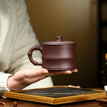 Muat gambar ke penampil Galeri, Yixing Purple Clay Tea Mug [Bamboo] | 宜兴紫砂刻绘 [竹节] 盖杯 - YIQIN TEA HOUSE 一沁茶舍  |  yiqinteahouse.com
