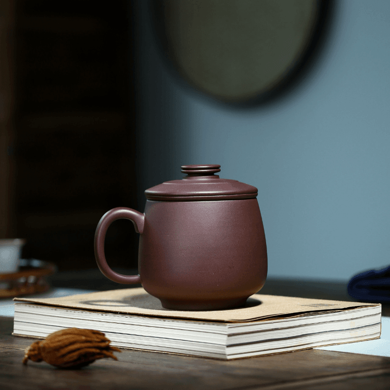 Yixing Purple Clay Tea Mug with Filter [Autumn Dew] | 宜兴紫砂泥绘 [秋露] 盖杯(带茶滤) - YIQIN TEA HOUSE 一沁茶舍  |  yiqinteahouse.com