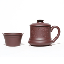 Load image into Gallery viewer, Yixing Purple Clay Tea Mug with Filter [Bamboo] | 宜兴紫砂刻绘 [竹韵] (带茶滤)盖杯 - YIQIN TEA HOUSE 一沁茶舍  |  yiqinteahouse.com
