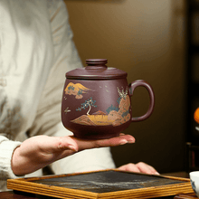 Muat gambar ke penampil Galeri, Yixing Purple Clay Tea Mug with Filter [Shanshui] | 宜兴紫砂泥绘 [山水] (带茶滤)盖杯 - YIQIN TEA HOUSE 一沁茶舍  |  yiqinteahouse.com
