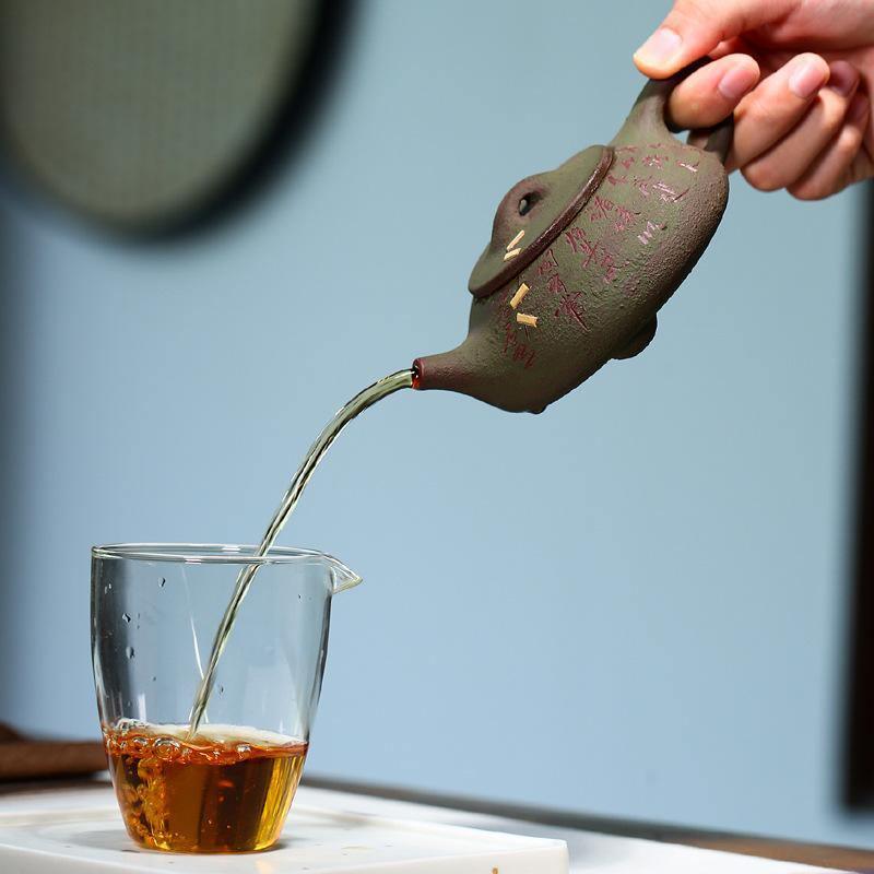 Yixing Purple Clay Teapot [Ancient Shi Piao] | 宜兴紫砂壶 原矿大红袍 [古石瓢] - YIQIN TEA HOUSE 一沁茶舍 | yiqinteahouse.com