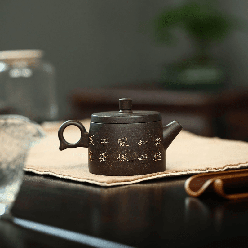 Yixing Purple Clay Teapot [Auspicious Crane] | 宜兴紫砂壶 原矿黑金砂 [仙鹤呈祥] - YIQIN TEA HOUSE 一沁茶舍  |  yiqinteahouse.com