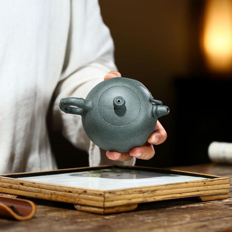 Yixing Purple Clay Teapot [Bamboo Half Moon] | 宜兴紫砂壶 原矿绿泥 [竹叶半月] - YIQIN TEA HOUSE 一沁茶舍 | yiqinteahouse.com
