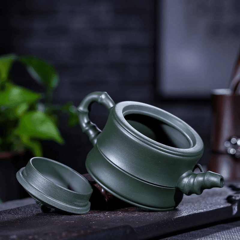 Yixing Purple Clay Teapot [Bamboo] | 宜兴紫砂壶 原矿民国绿泥 [竹节] - YIQIN TEA HOUSE 一沁茶舍  |  yiqinteahouse.com