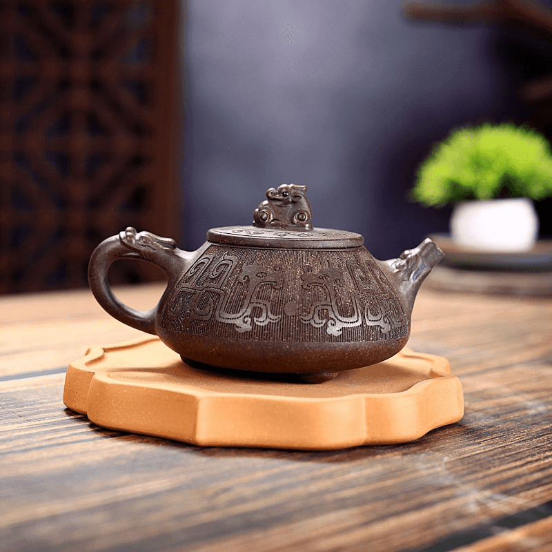 Yixing Purple Clay Teapot [Dragon Shi Piao] | 宜兴紫砂壶 古铜泥 [龙纹石瓢] - YIQIN TEA HOUSE 一沁茶舍  |  yiqinteahouse.com