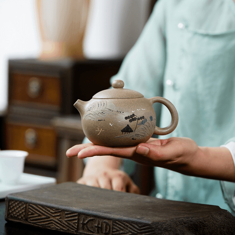 Yixing Purple Clay Teapot [Jinxiu Shanhe Xishi] | 宜兴紫砂壶 原矿豆青泥 [锦绣山河西施] 270ml - YIQIN TEA HOUSE 一沁茶舍  |  yiqinteahouse.com