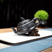 Load image into Gallery viewer, Yixing Purple Clay Teapot [Lion Pot] | 宜兴紫砂壶 原矿石黄 [尊狮] - YIQIN TEA HOUSE 一沁茶舍  |  yiqinteahouse.com
