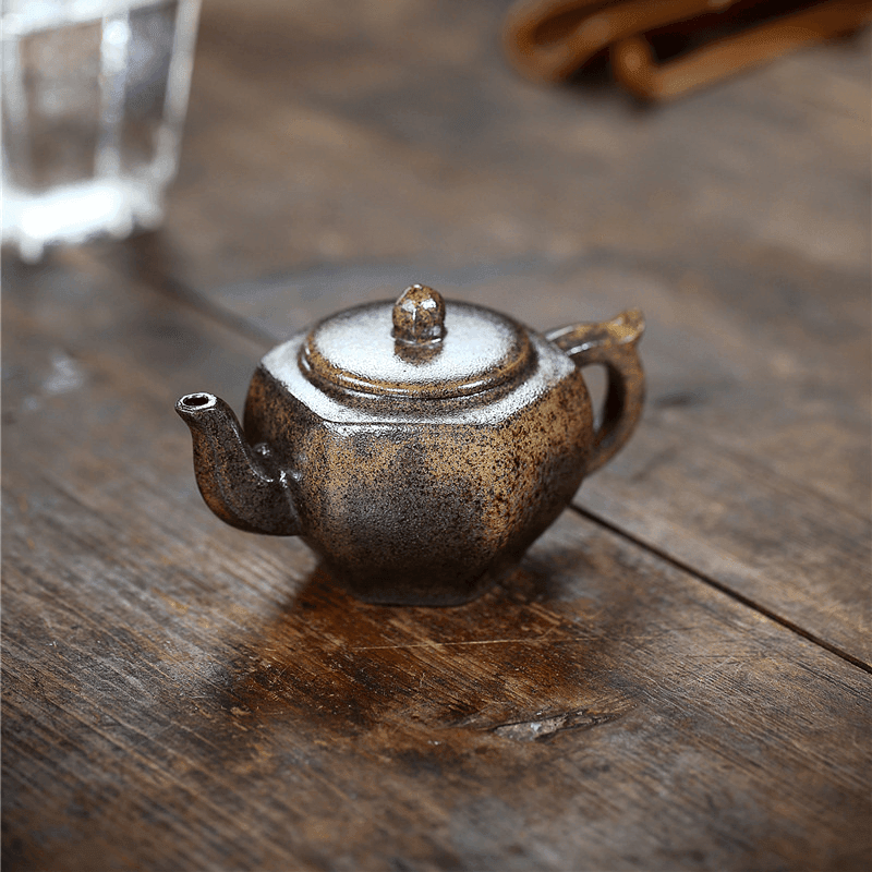 Yixing Purple Clay Teapot [Palace Lantern] | 宜兴紫砂壶 原矿青段烧 [六方宫灯] - YIQIN TEA HOUSE 一沁茶舍  |  yiqinteahouse.com