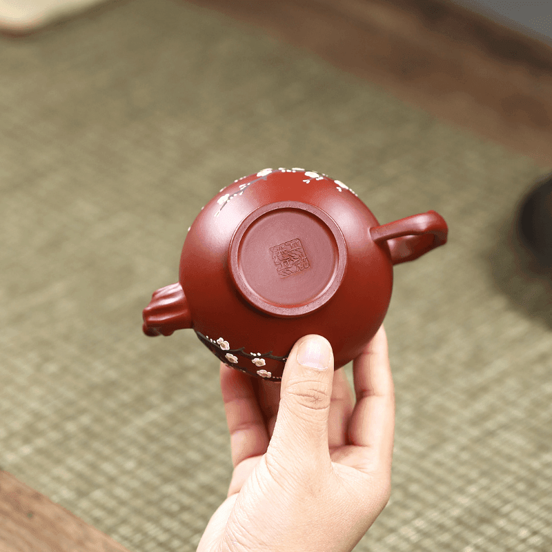 Yixing Purple Clay Teapot [Plum Bao Chun] | 宜兴紫砂壶 原矿大红袍 [梅花报春] - YIQIN TEA HOUSE 一沁茶舍  |  yiqinteahouse.com