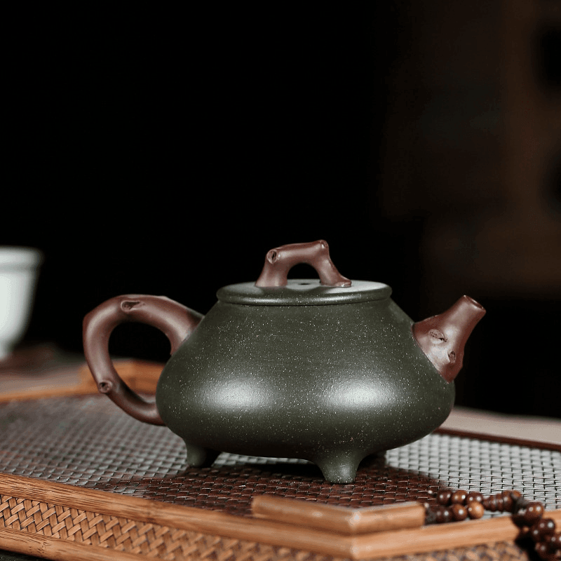 Yixing Purple Clay Teapot [Plum Shi Piao] | 宜兴紫砂壶 民国绿泥 [梅花石瓢] - YIQIN TEA HOUSE 一沁茶舍  |  yiqinteahouse.com