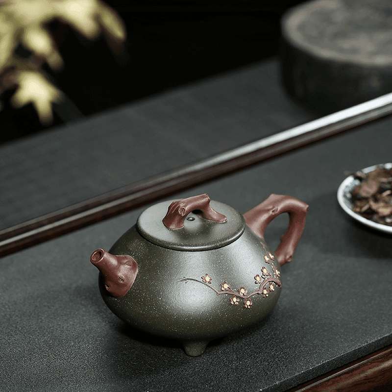 Yixing Purple Clay Teapot [Plum Shi Piao] | 宜兴紫砂壶 民国绿泥 [梅花石瓢] - YIQIN TEA HOUSE 一沁茶舍  |  yiqinteahouse.com